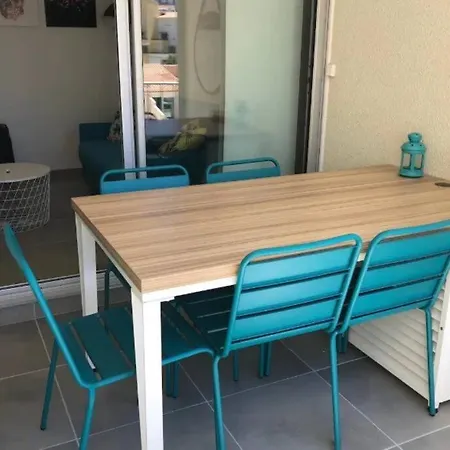 Appt Centre Port Calme Balcon Piscine