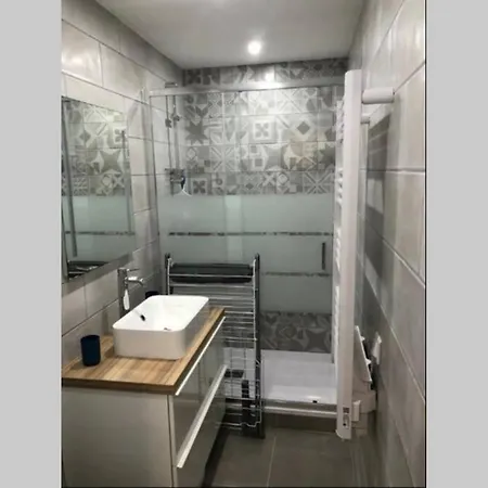 Apartmán Appt Centre Port Calme Balcon Piscine